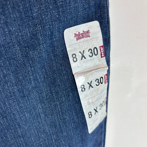 LEVI’S 550 Sz 8 x 30” Relaxed Bootcut Dark Wash Waist Rise Jeans NEW WITH TAGS - Picture 3 of 11